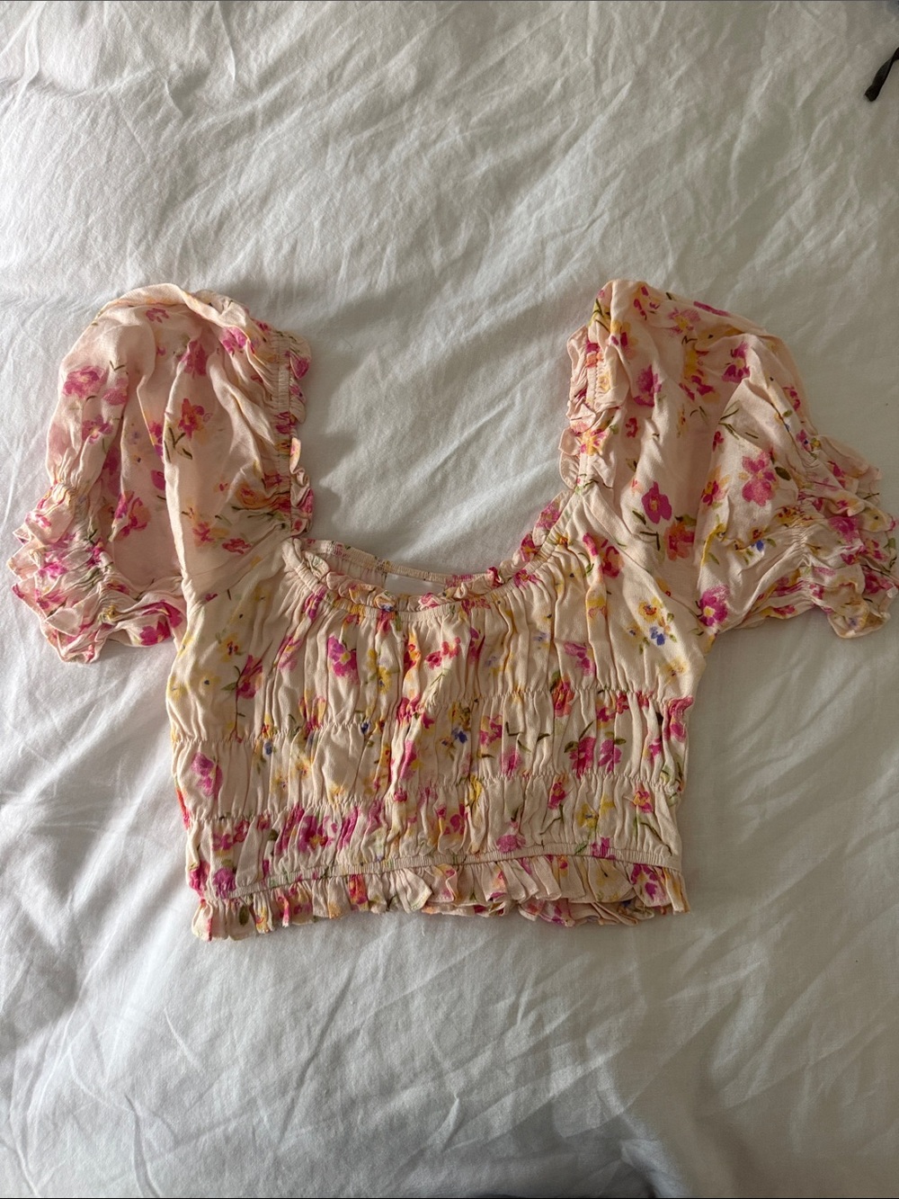 Floral Smocked Puff Sleeve Crop Top - Pink